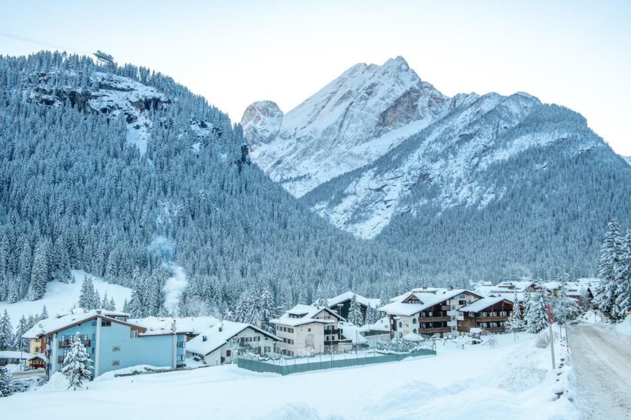 Hotel Alpe Canazei Exteriör bild